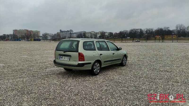 2001' Renault Megane photo #5