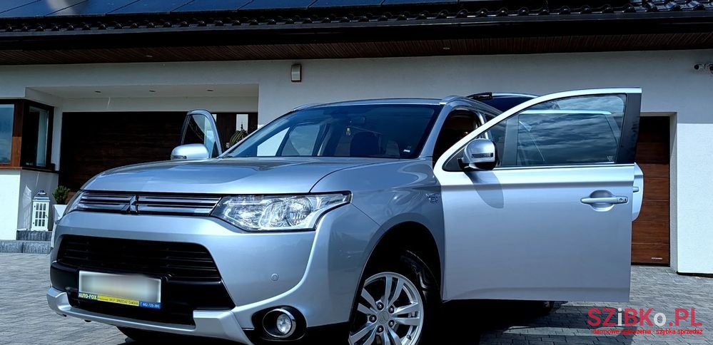 2015' Mitsubishi Outlander Instyle Navi + photo #1