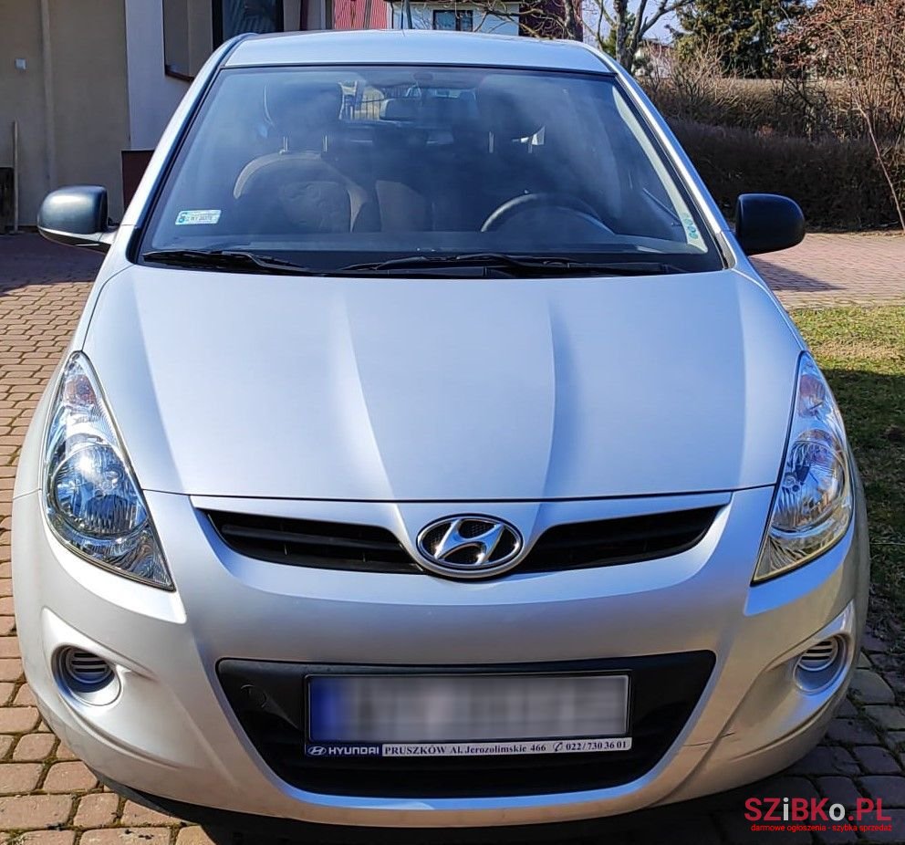 2010' Hyundai i20 1.2 Classic photo #1