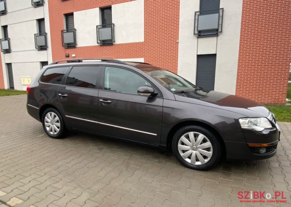 2008' Volkswagen Passat photo #4