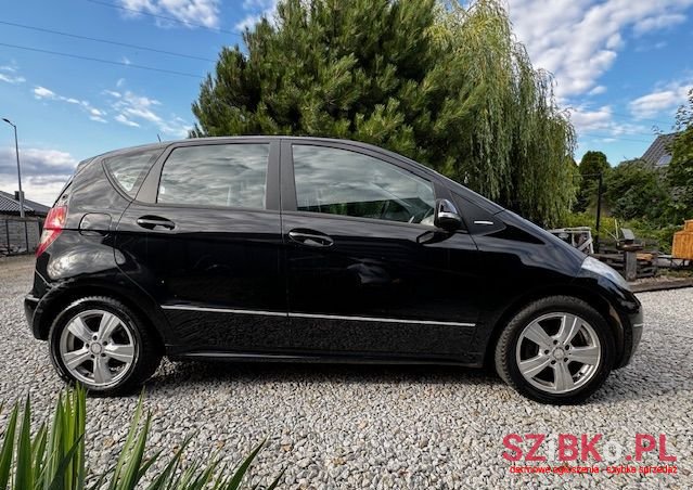 2010' Mercedes-Benz A-Class photo #4