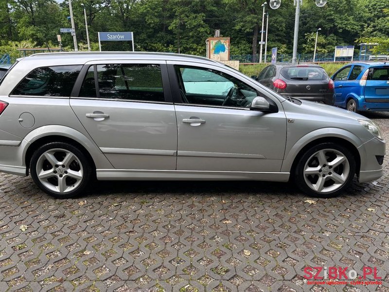 2009' Opel Astra photo #2