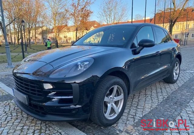 2020' Porsche Macan photo #1