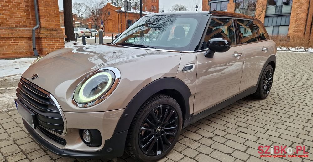 2022' MINI Clubman Cooper photo #2