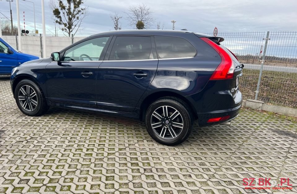 2017' Volvo Xc 60 photo #3
