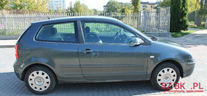 2004' Volkswagen Polo photo #1