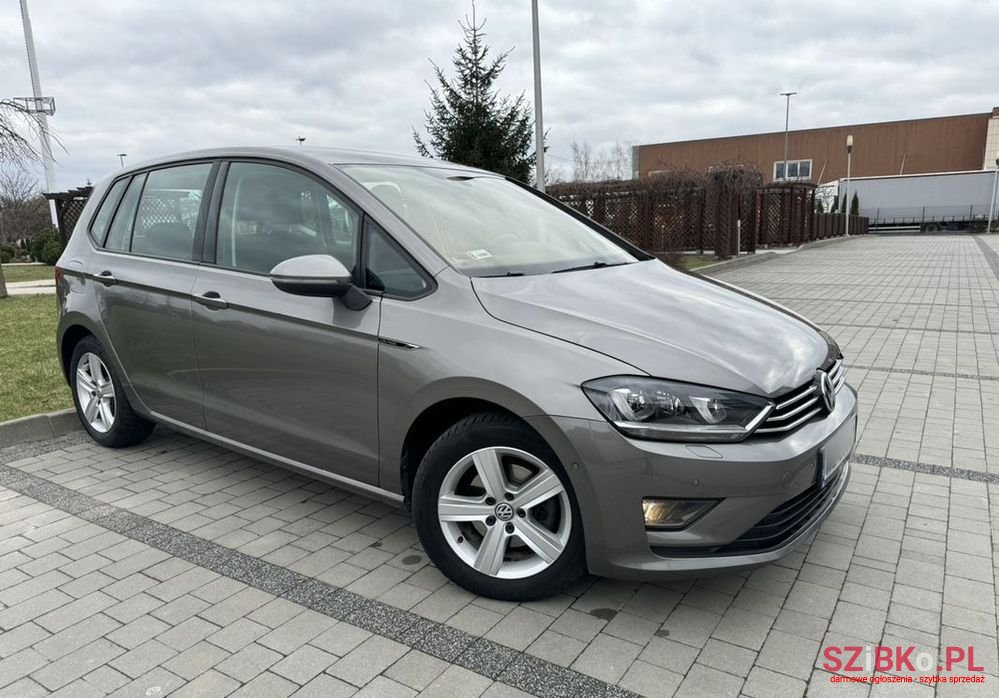 2015' Volkswagen Golf Sportsvan photo #5