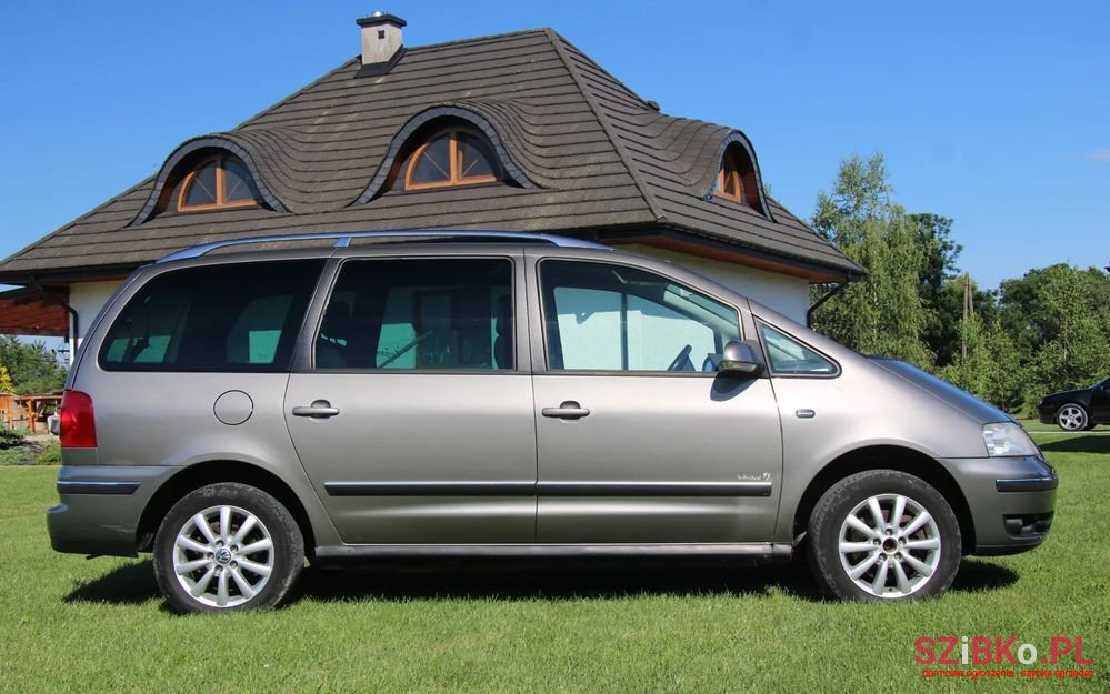 2007' Volkswagen Sharan 1.9 Tdi Comfortline Tiptr photo #5