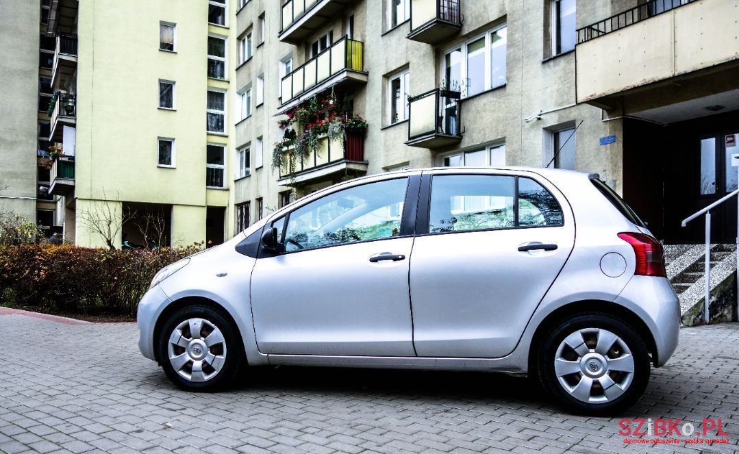 2007' Toyota Yaris photo #4