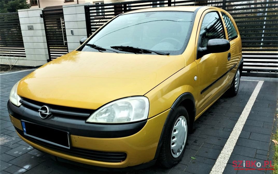2001' Opel Corsa photo #1