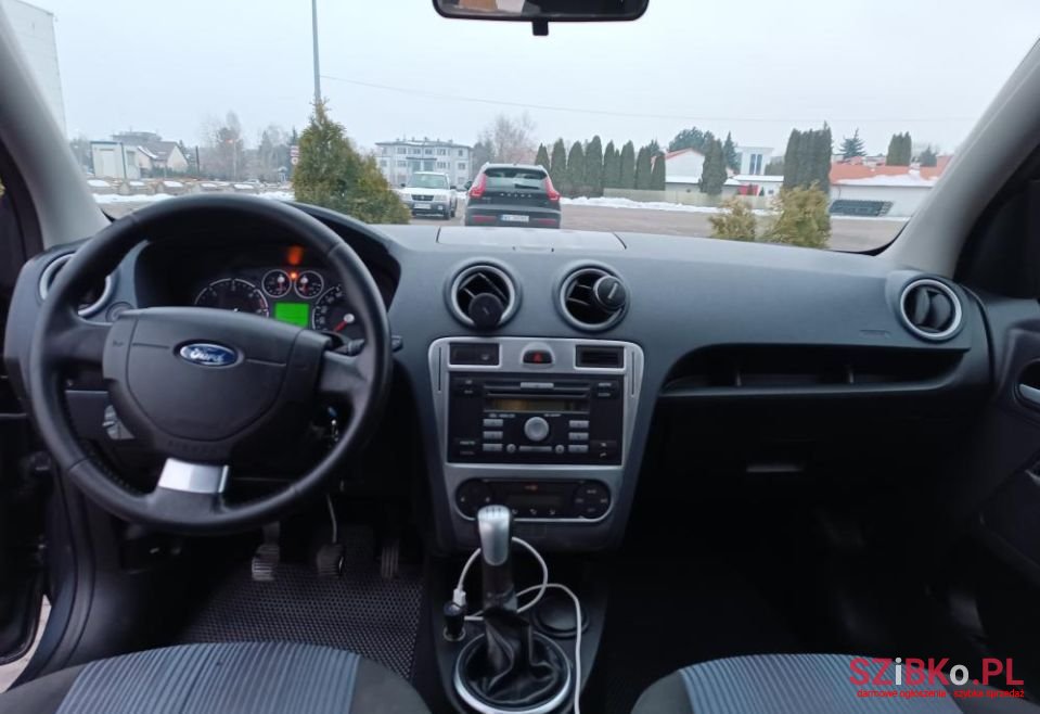 2008' Ford Fusion photo #2