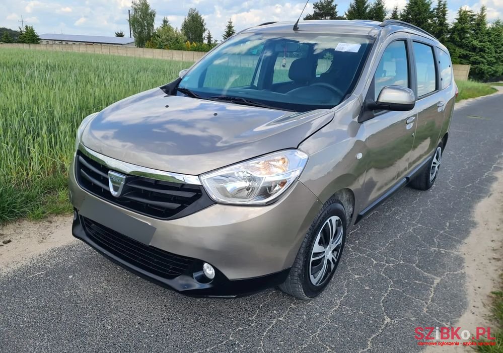 2013' Dacia Lodgy Dci 110 Prestige photo #1
