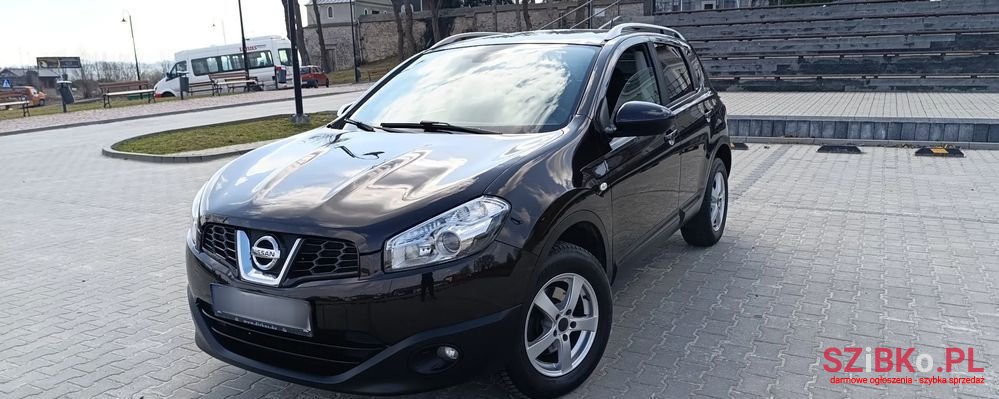 2010' Nissan Qashqai 1.6 I-Way photo #6