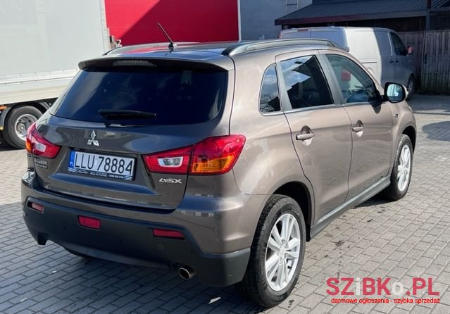 2011' Mitsubishi ASX photo #4