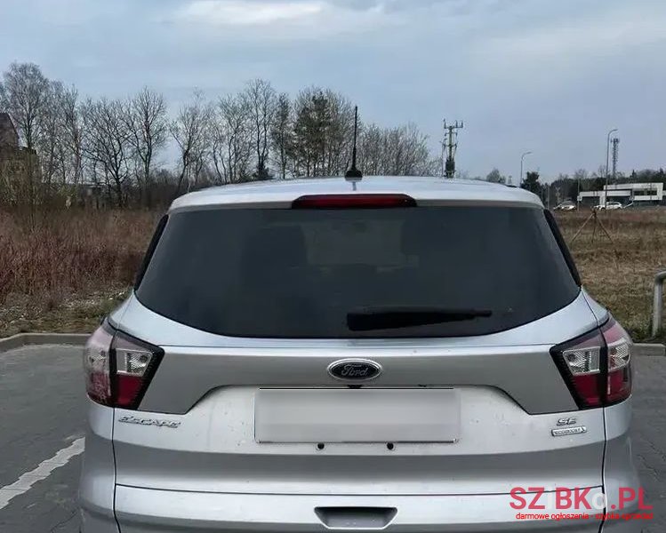 2017' Ford Escape photo #4