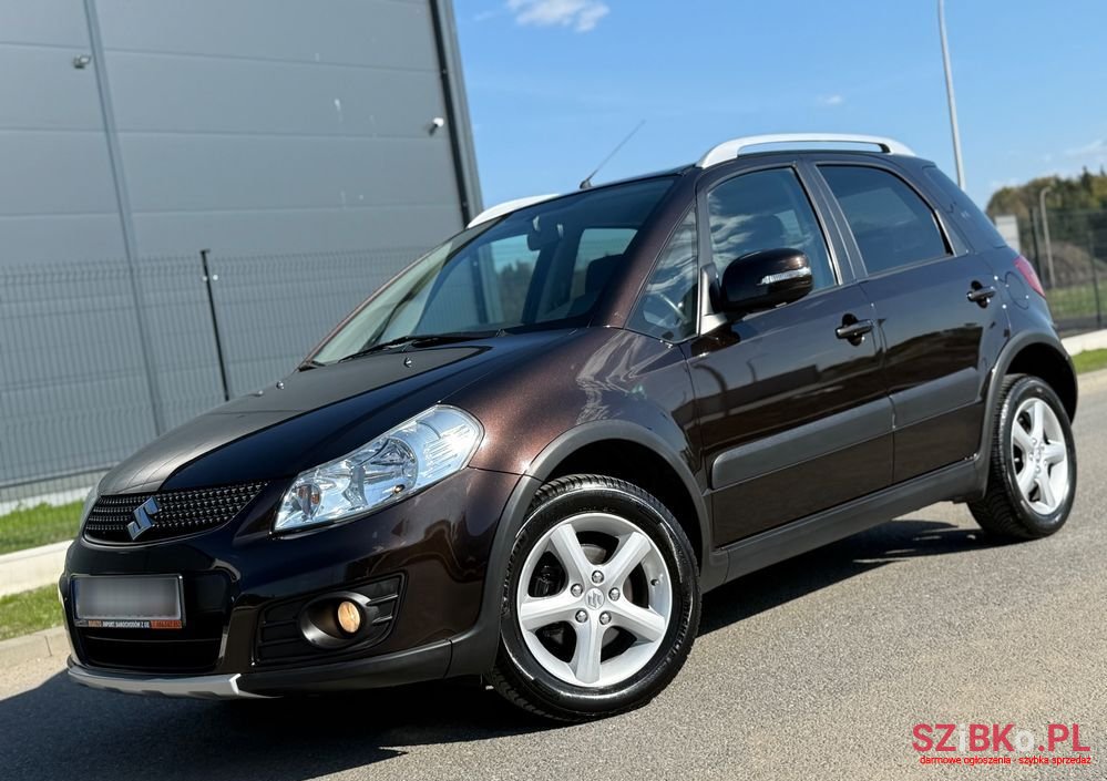 2012' Suzuki SX4 1.6 Premium 4Wd photo #2