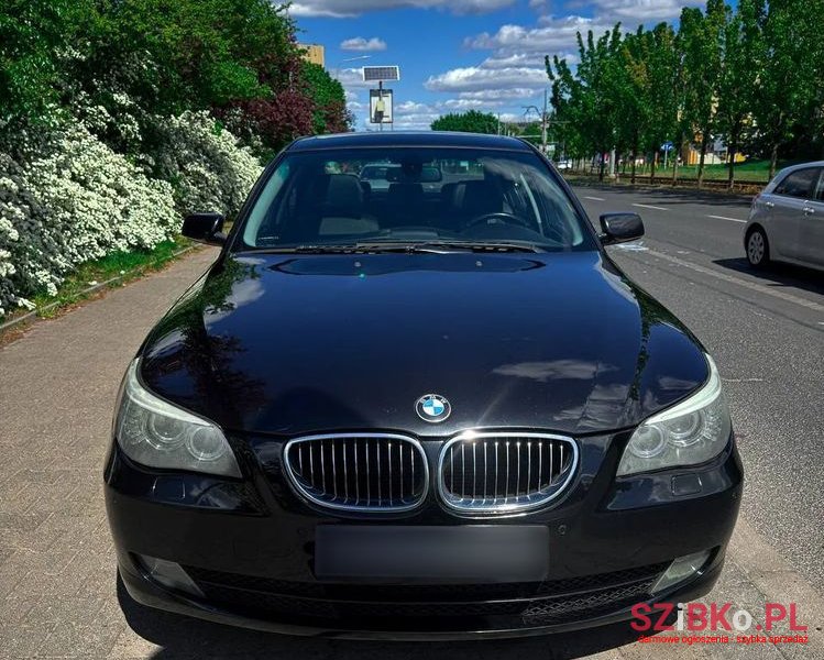 2008' BMW 5 Series 520D photo #4