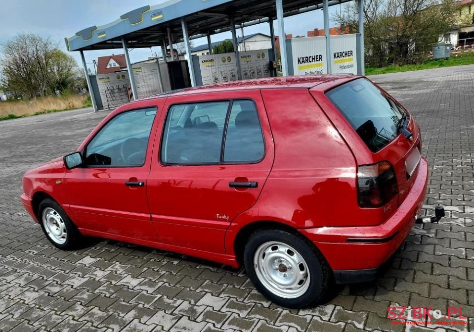 1997' Volkswagen Golf photo #1