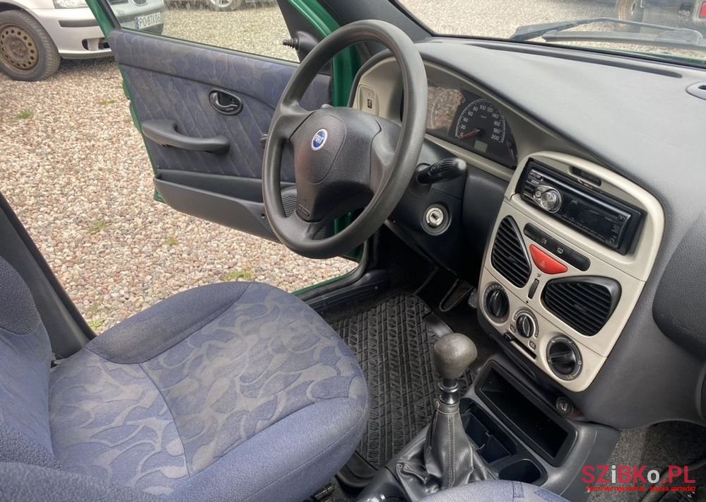 2003' Fiat Palio Weekend photo #6