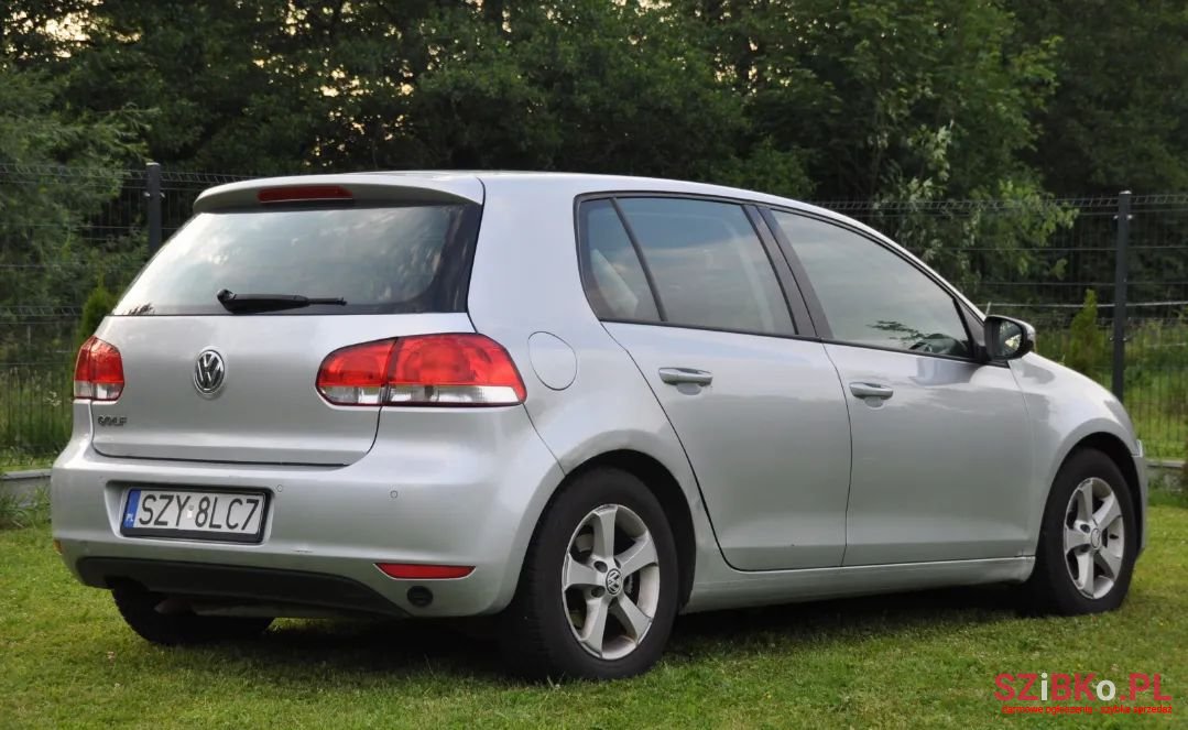 2008' Volkswagen Golf photo #6