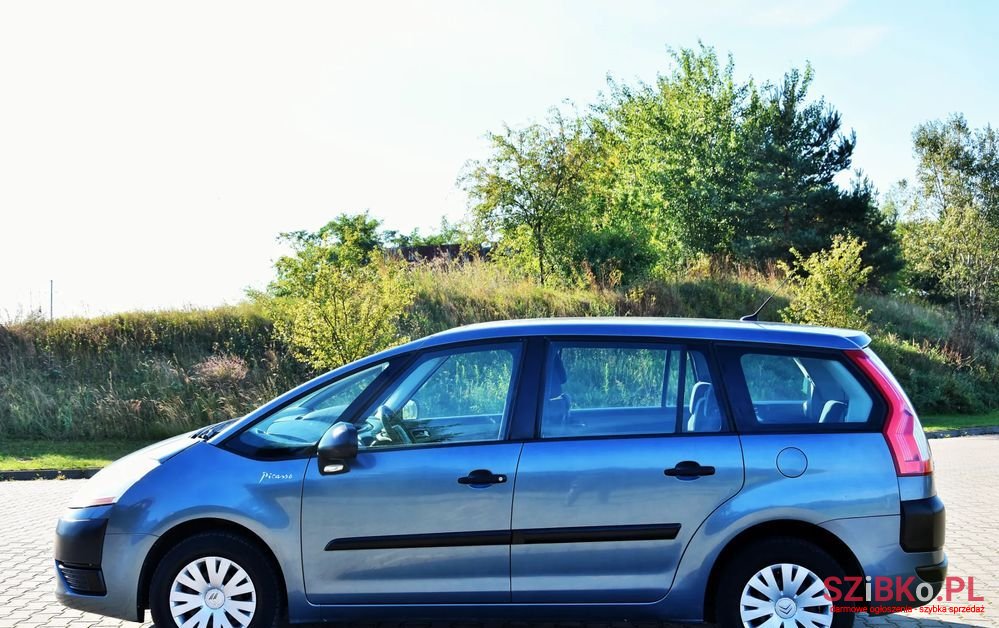 2007' Citroen C4 Grand Picasso photo #5