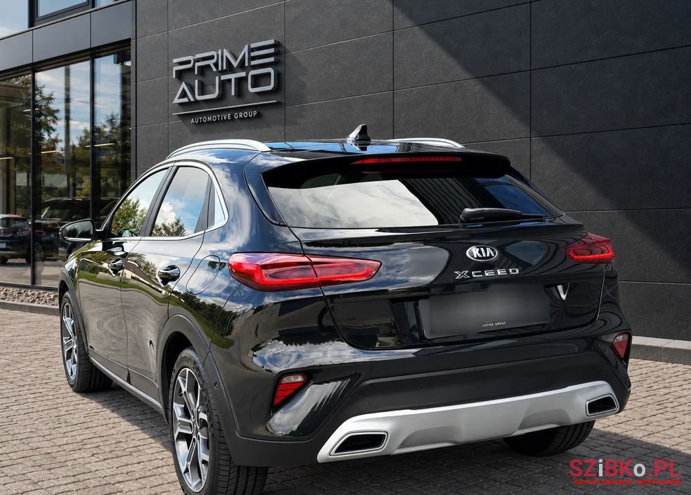 2021' Kia XCeed photo #4