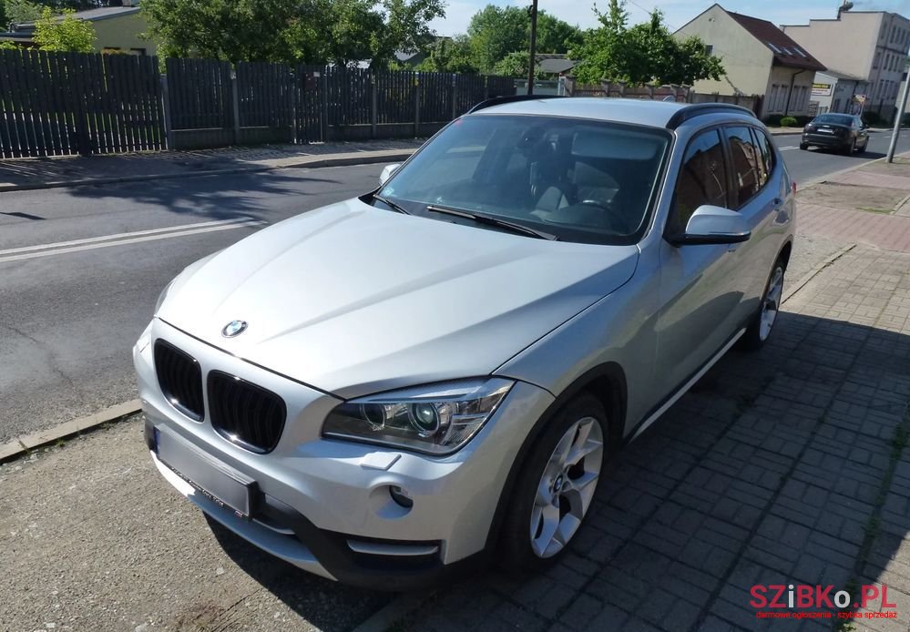 2013' BMW X1 Xdrive18D Xline photo #2