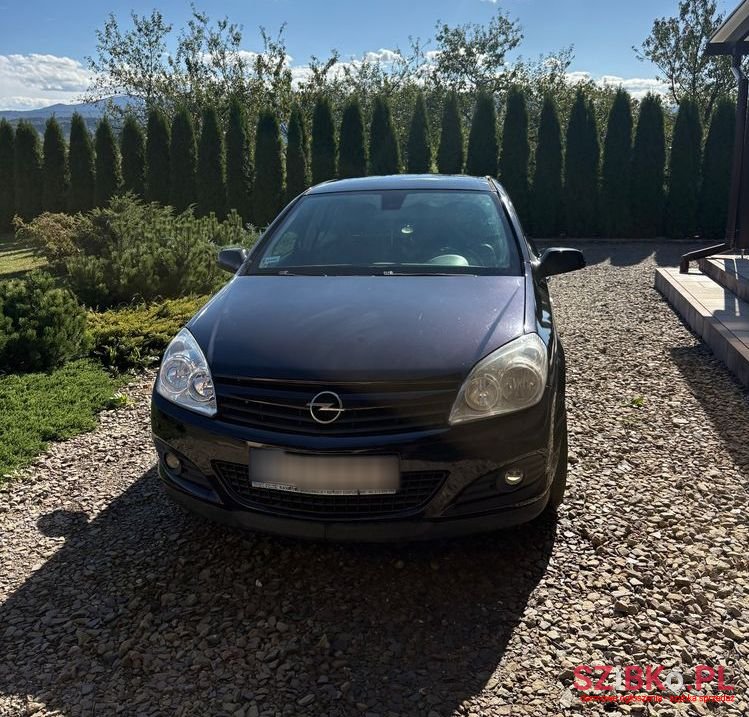 2008' Opel Astra 1.7 Cdti photo #1