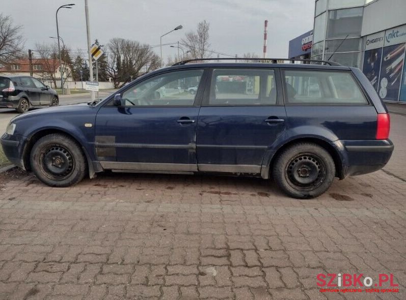 1999' Volkswagen Passat photo #1