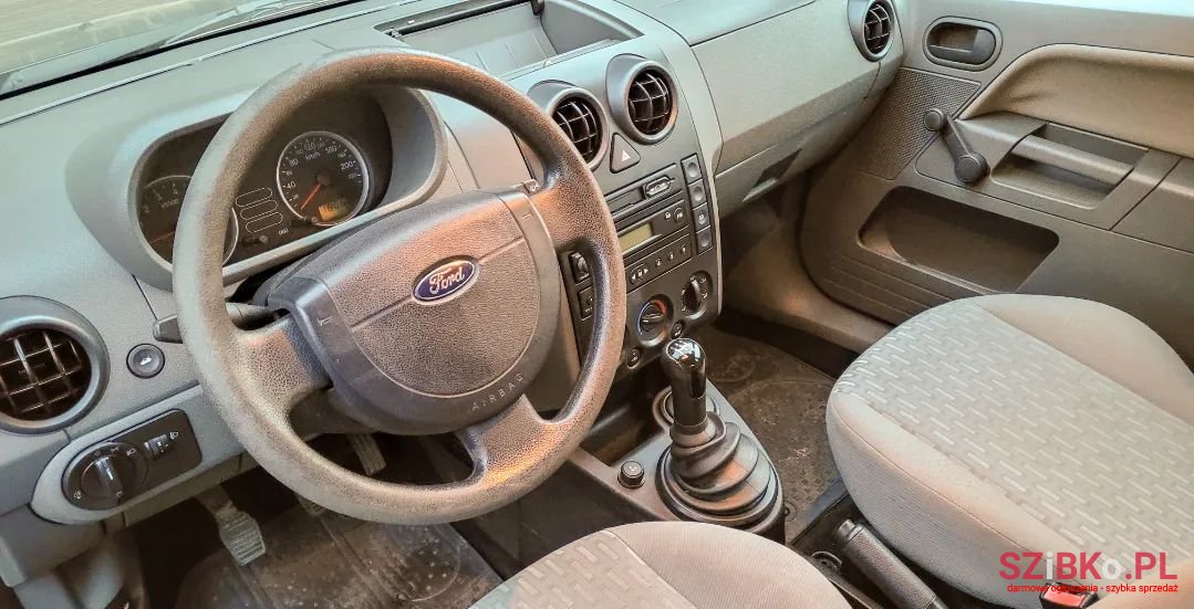 2004' Ford Fusion photo #5