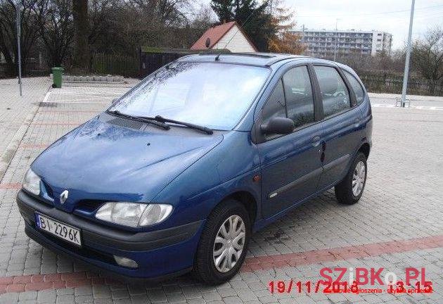 1999' Renault Megane photo #1