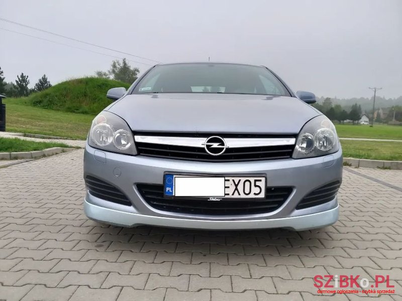 2006' Opel Astra photo #2