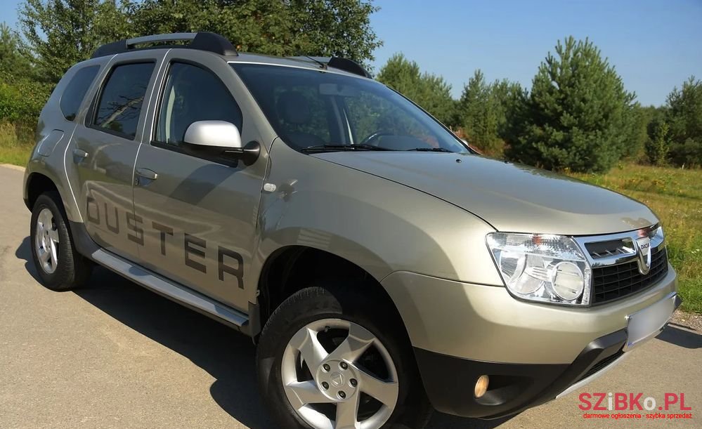 2011' Dacia Duster 1.6 Laureate photo #2