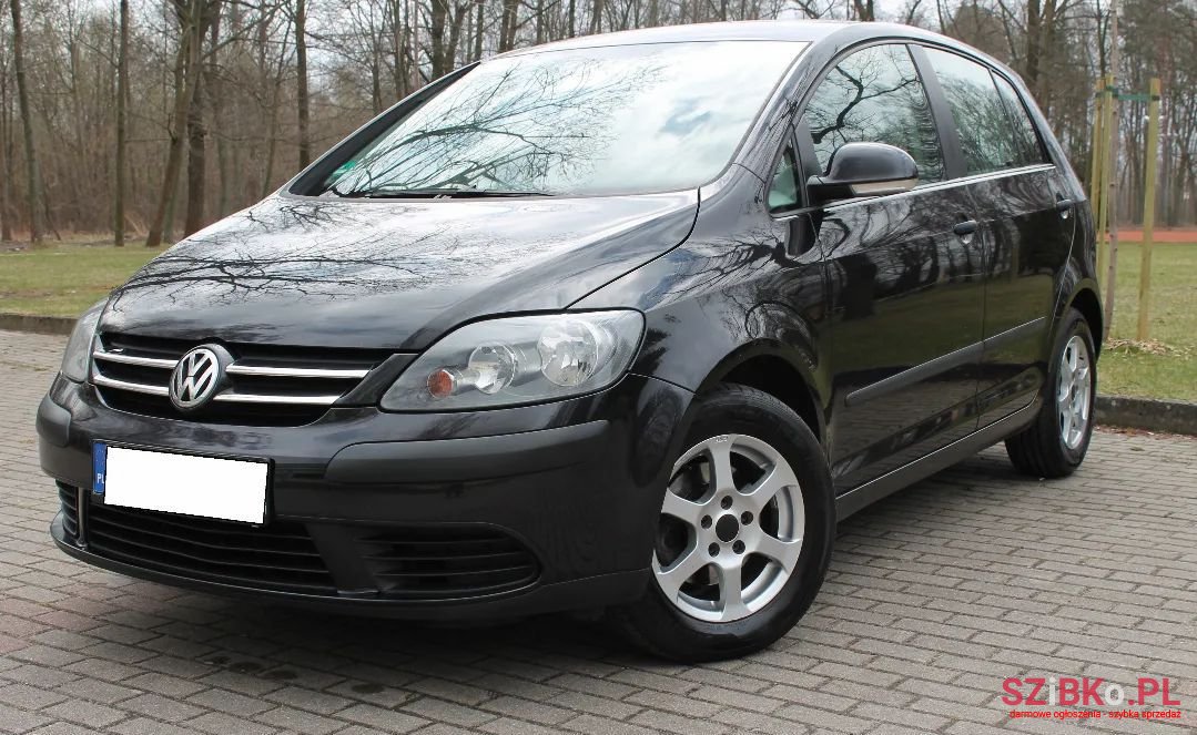 2005' Volkswagen Golf Plus photo #2