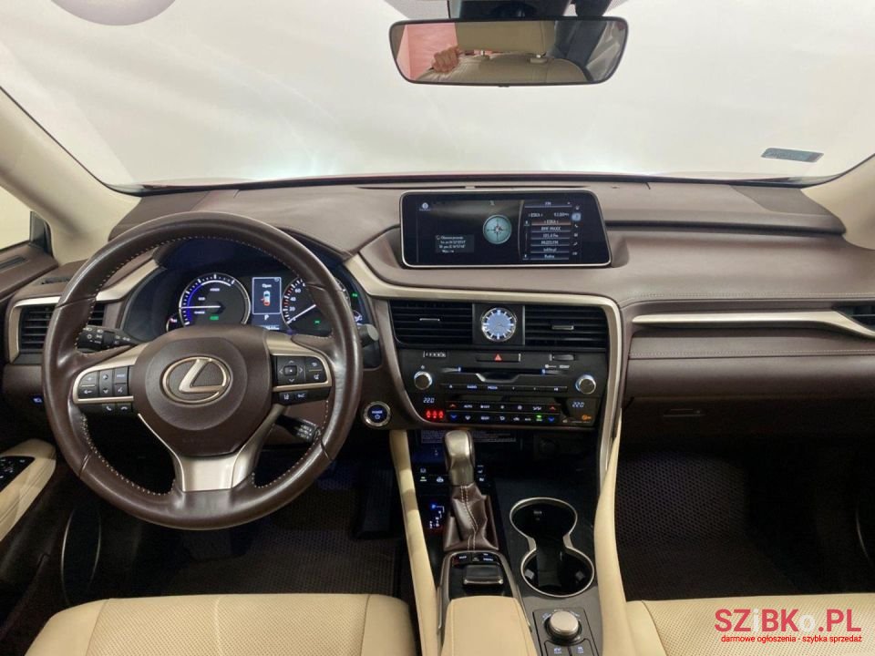 2017' Lexus RX photo #3