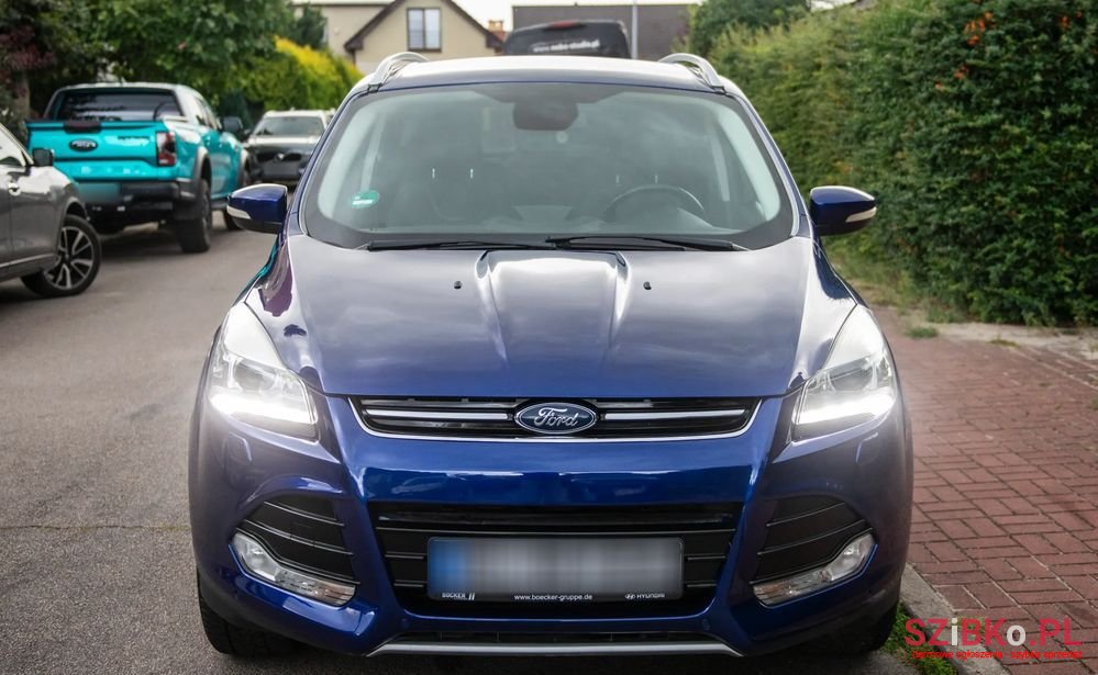 2016' Ford Kuga 2.0 Tdci 4X4 Titanium photo #2