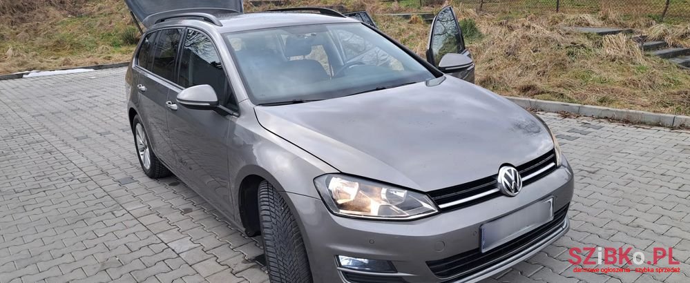 2015' Volkswagen Golf photo #4