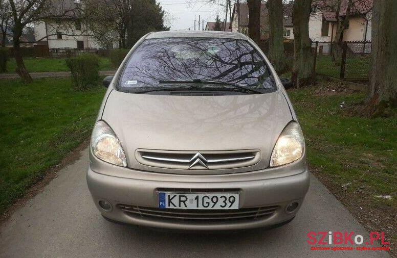 2003' Citroen Xsara Xsara Picasso photo #1
