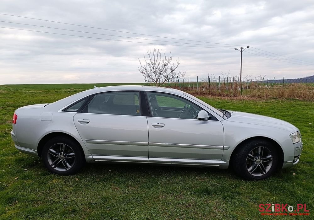 2007' Audi A8 photo #3