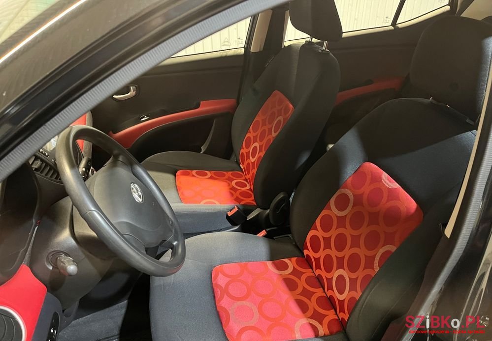 2009' Hyundai i10 1.1 Style photo #6