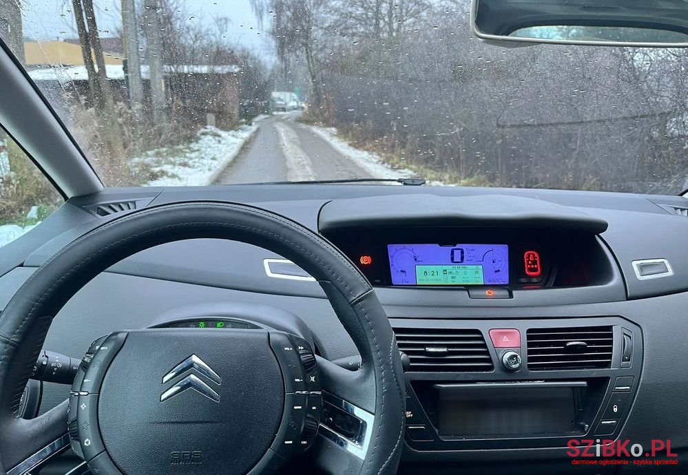 2009' Citroen C4 Grand Picasso photo #5