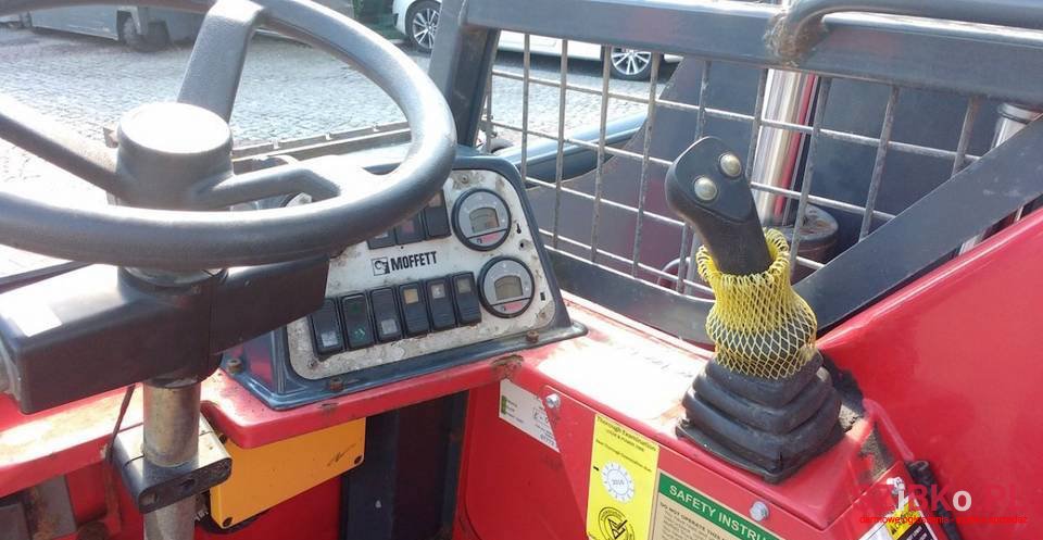 2010' Moffett photo #4