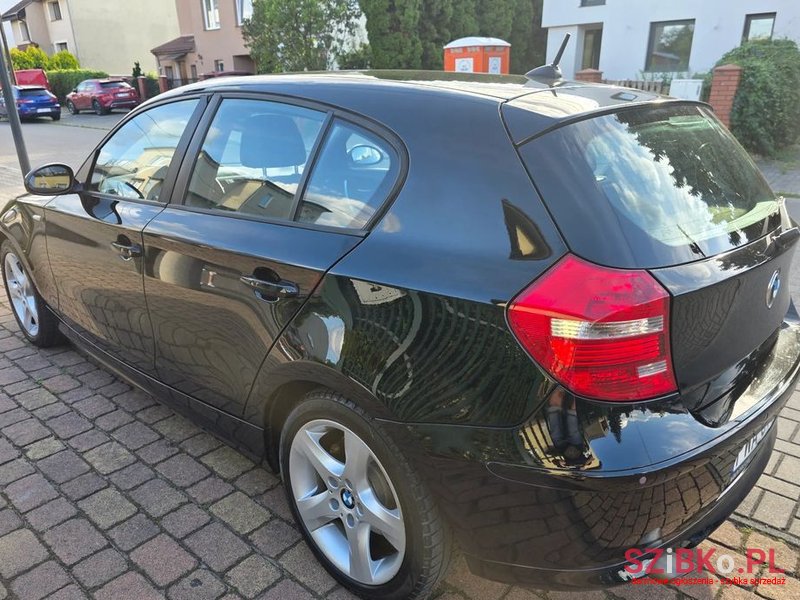 2007' BMW 1 Series 118D photo #6