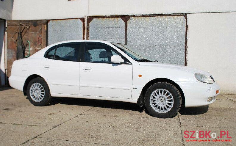 2000' Daewoo Leganza photo #1