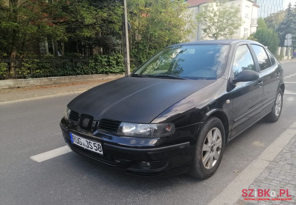 2006' SEAT Leon photo #1