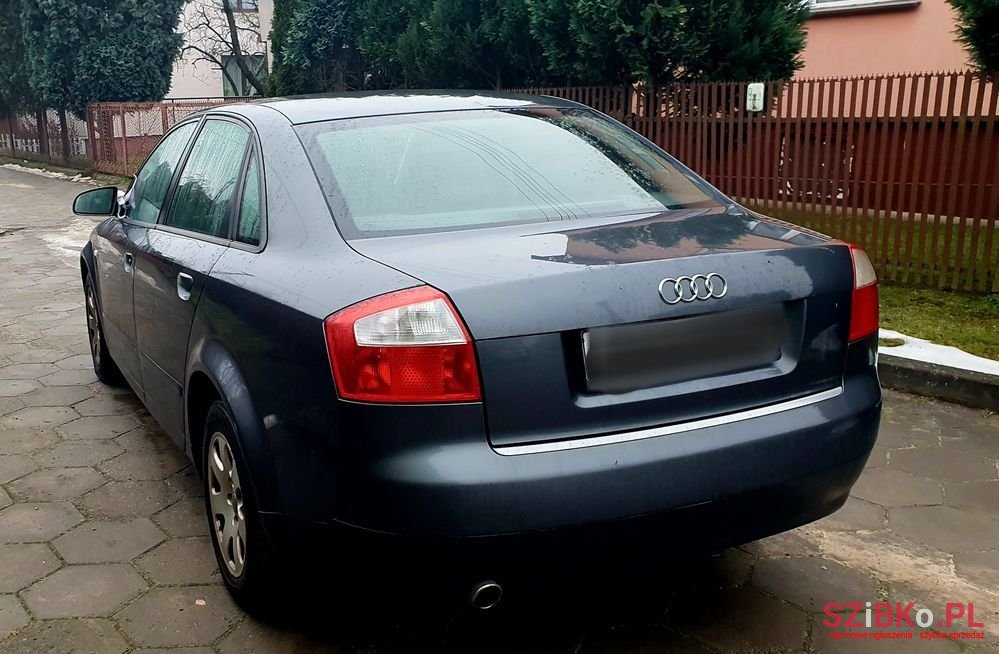 2004' Audi A4 2.0 photo #4