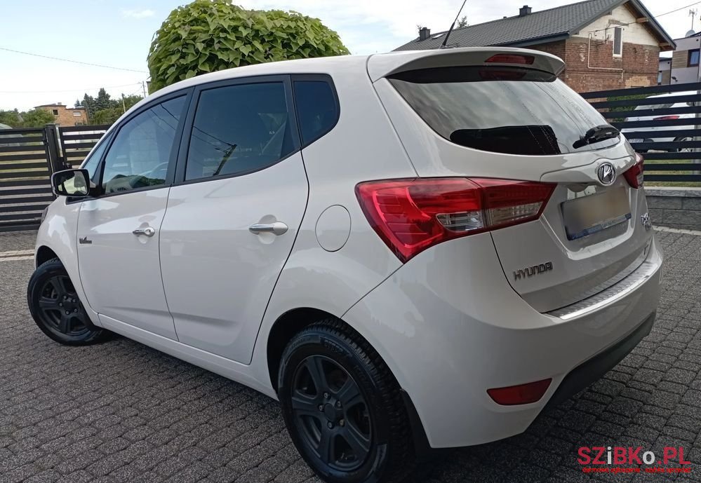2012' Hyundai ix20 1.4 Blue Style photo #2