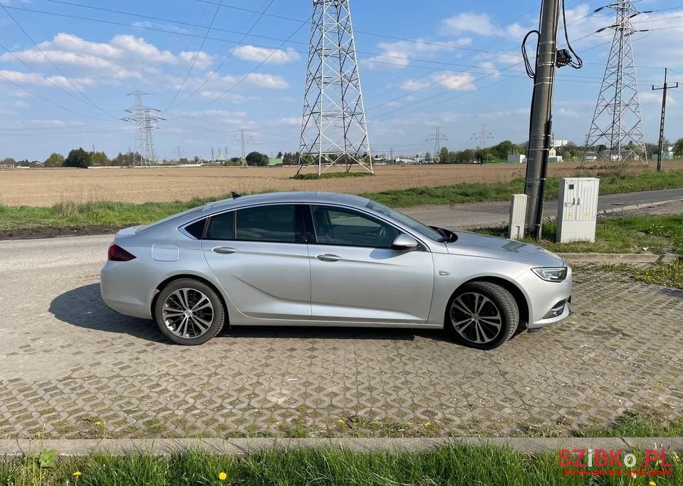 2019' Opel Insignia photo #2