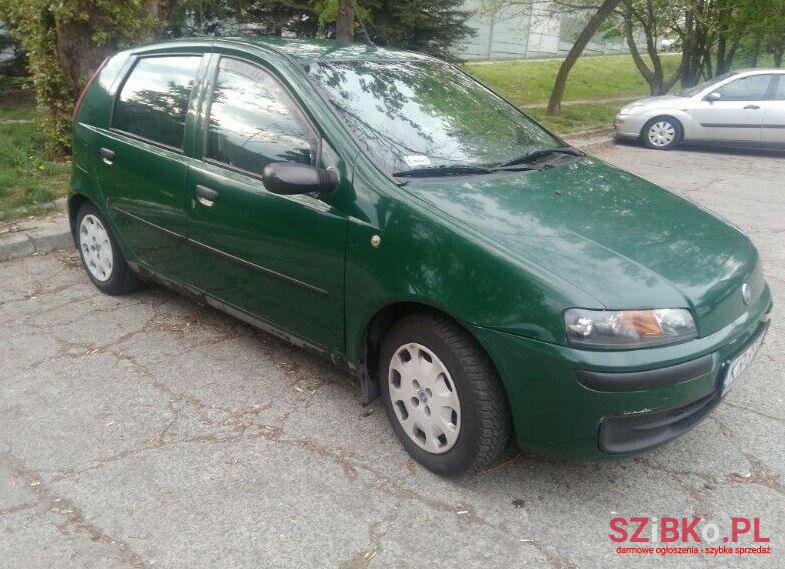 2002' Fiat Punto photo #1