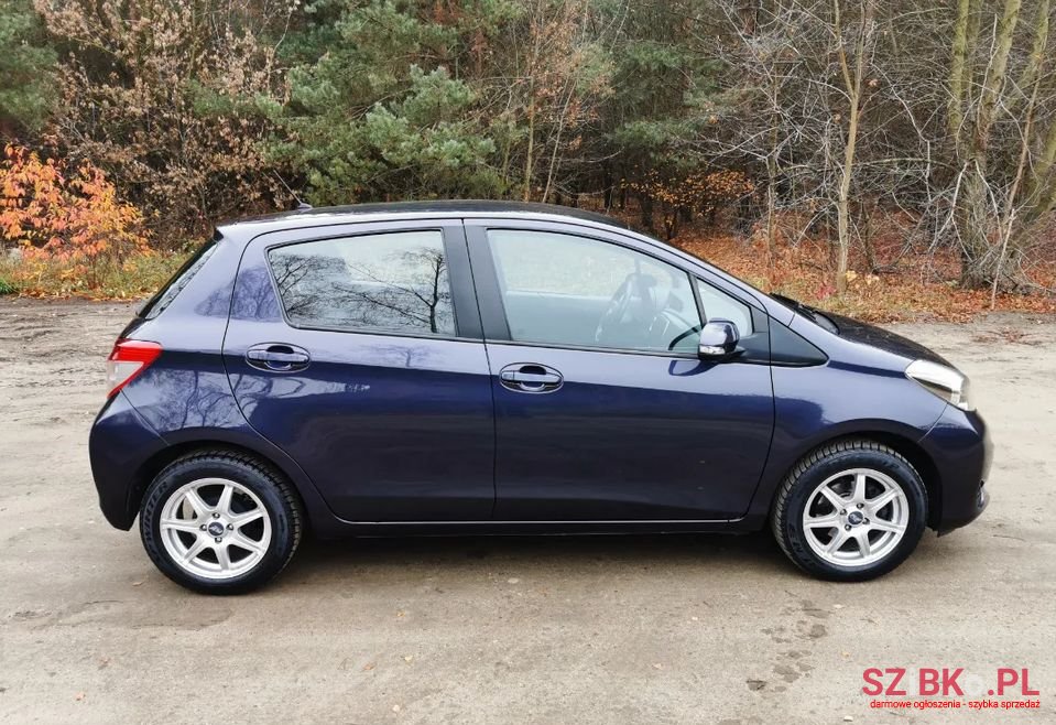 2014' Toyota Yaris photo #1